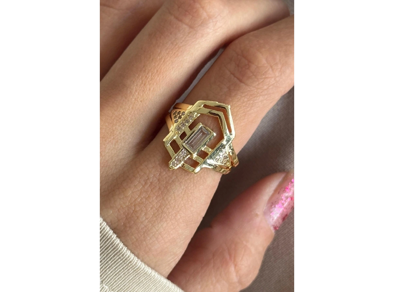 Altın Renk Taş Detaylı Ayarlanabilir Yüzük