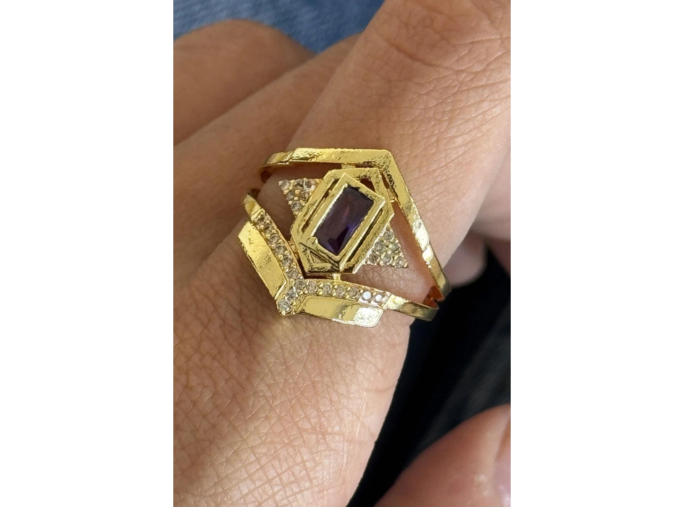 Altın Renk Taş Detaylı Ayarlanabilir Yüzük