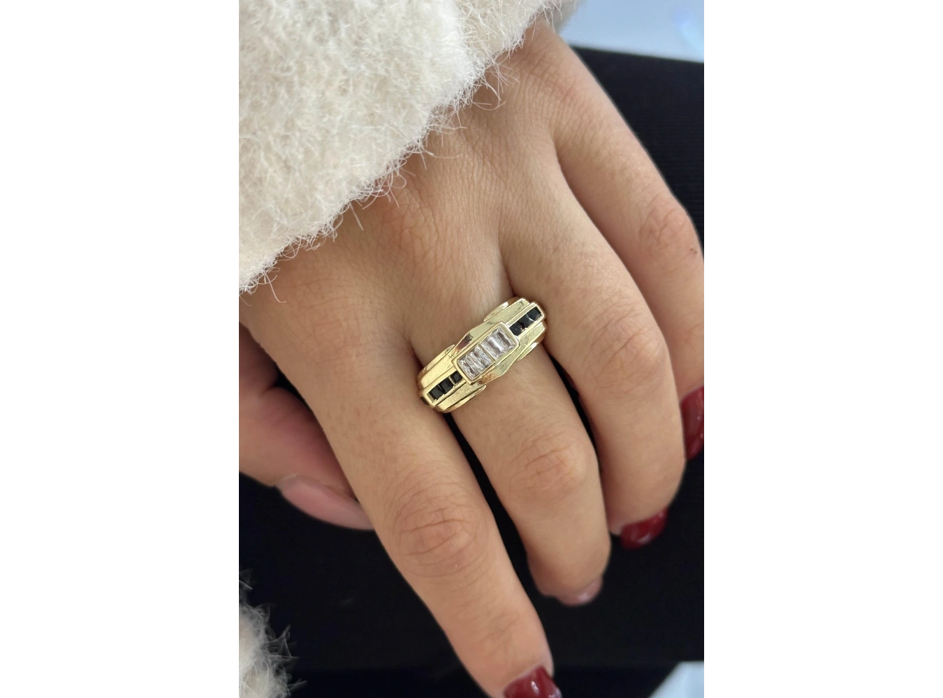 Altın Renk Taş Detaylı Ayarlanabilir Yüzük