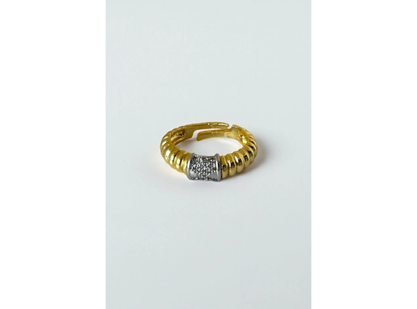 Altın Renk Taş Detaylı Ayarlanabilir Yüzük