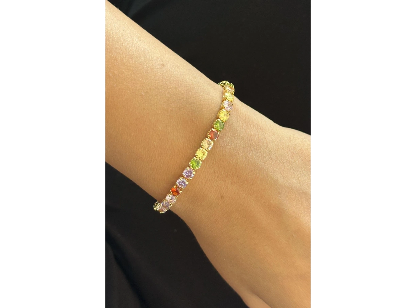 Altın Renk Taş Detaylı  Bileklik