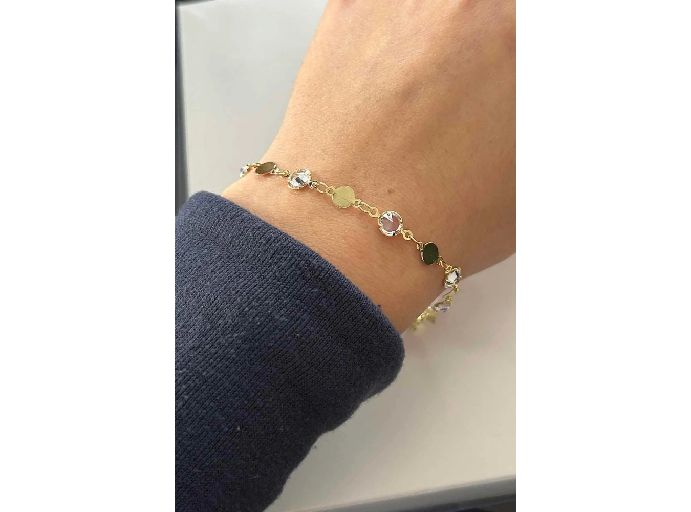 Altın Renk Taş Detaylı Bileklik