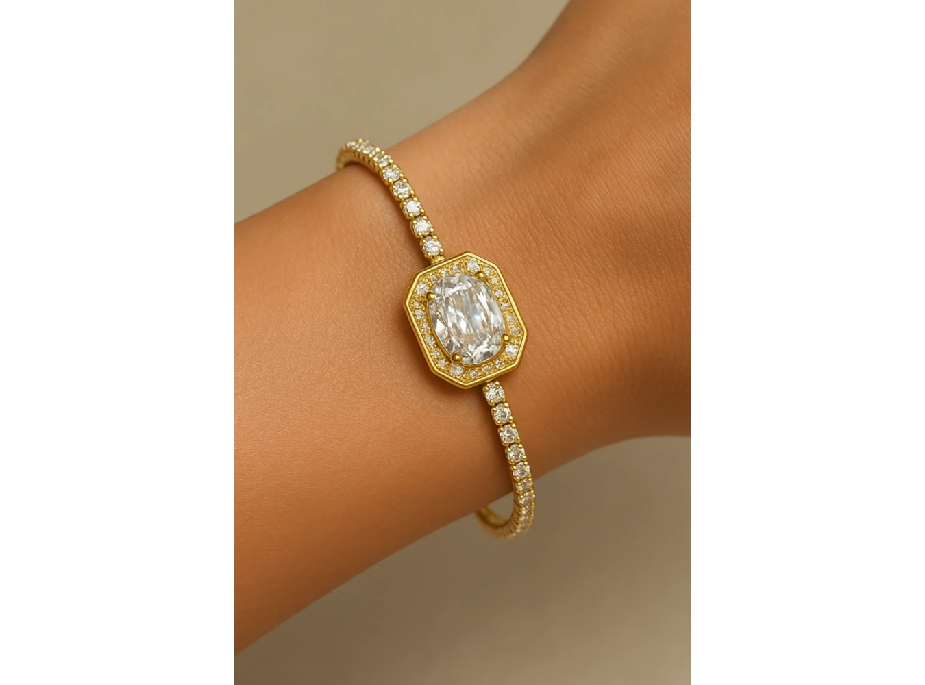 Altın Renk Taş Detaylı Bileklik