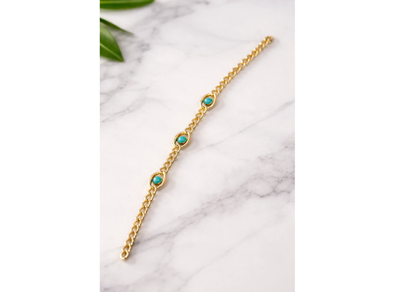 Altın Renk Taş Detaylı Bileklik