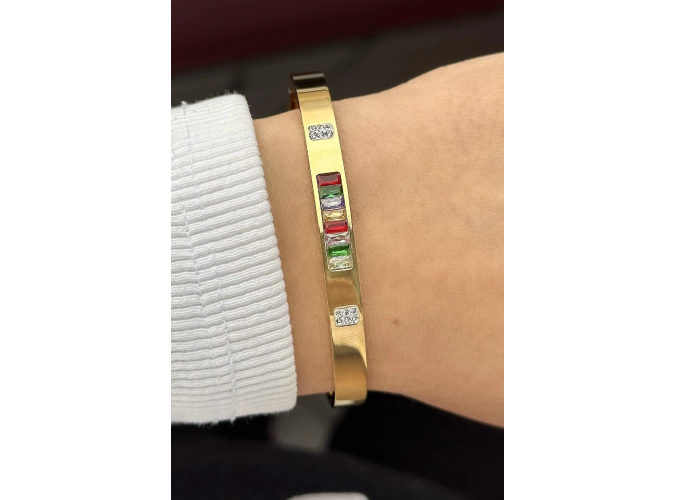 Altın Renk Taş Detaylı Çelik Kelepçe Bileklik