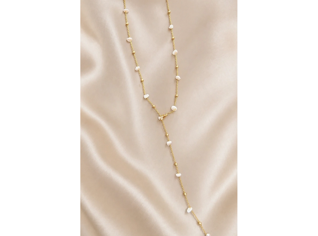 Altın Renk Taş Detaylı Çelik Kolye