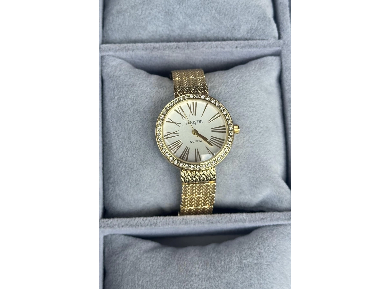 Altın Renk Taş Detaylı Çelik Kordonlu Kadın Saat