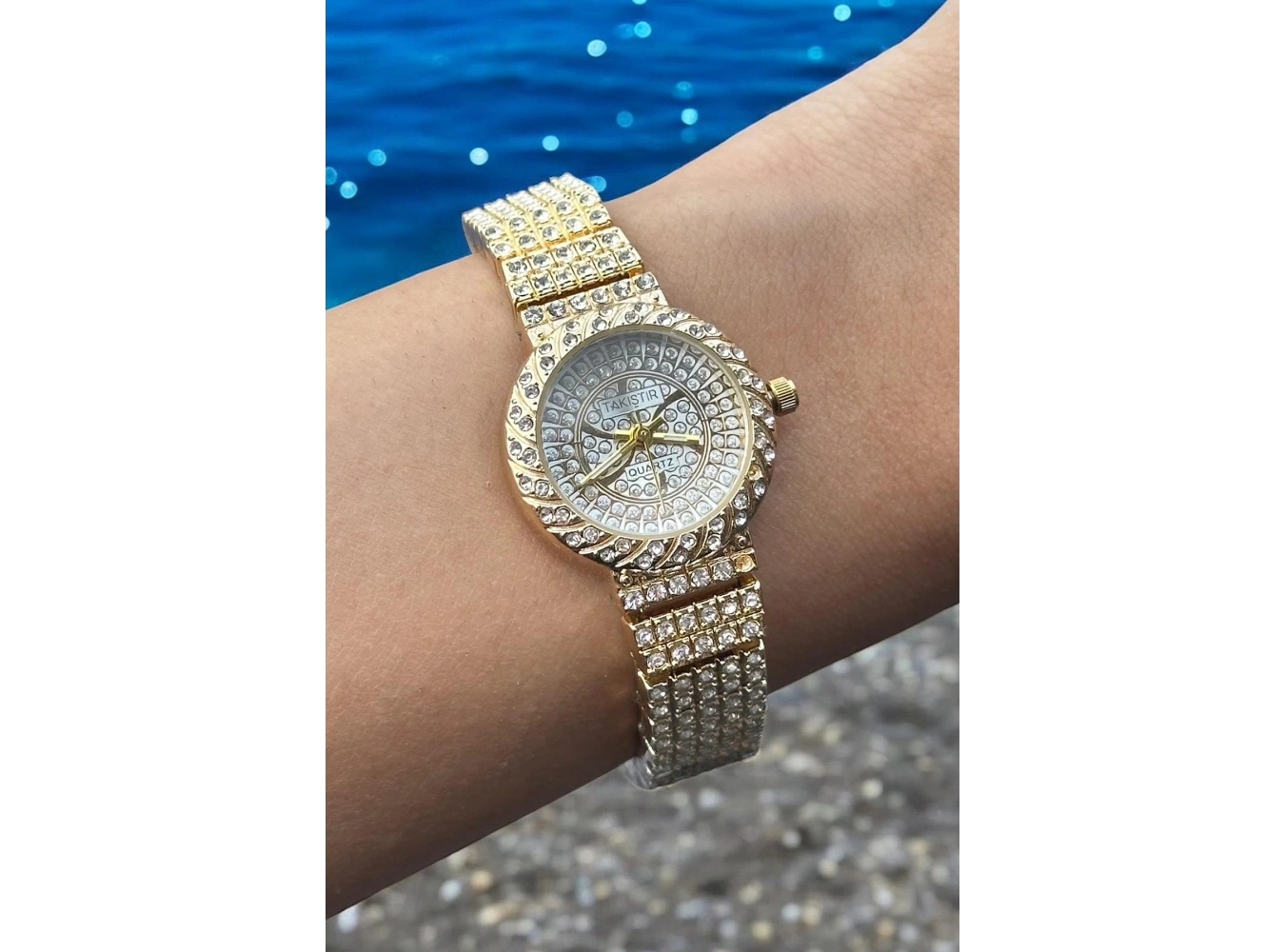 Altın Renk Taş Detaylı Çelik Kordonlu Kadın Saat