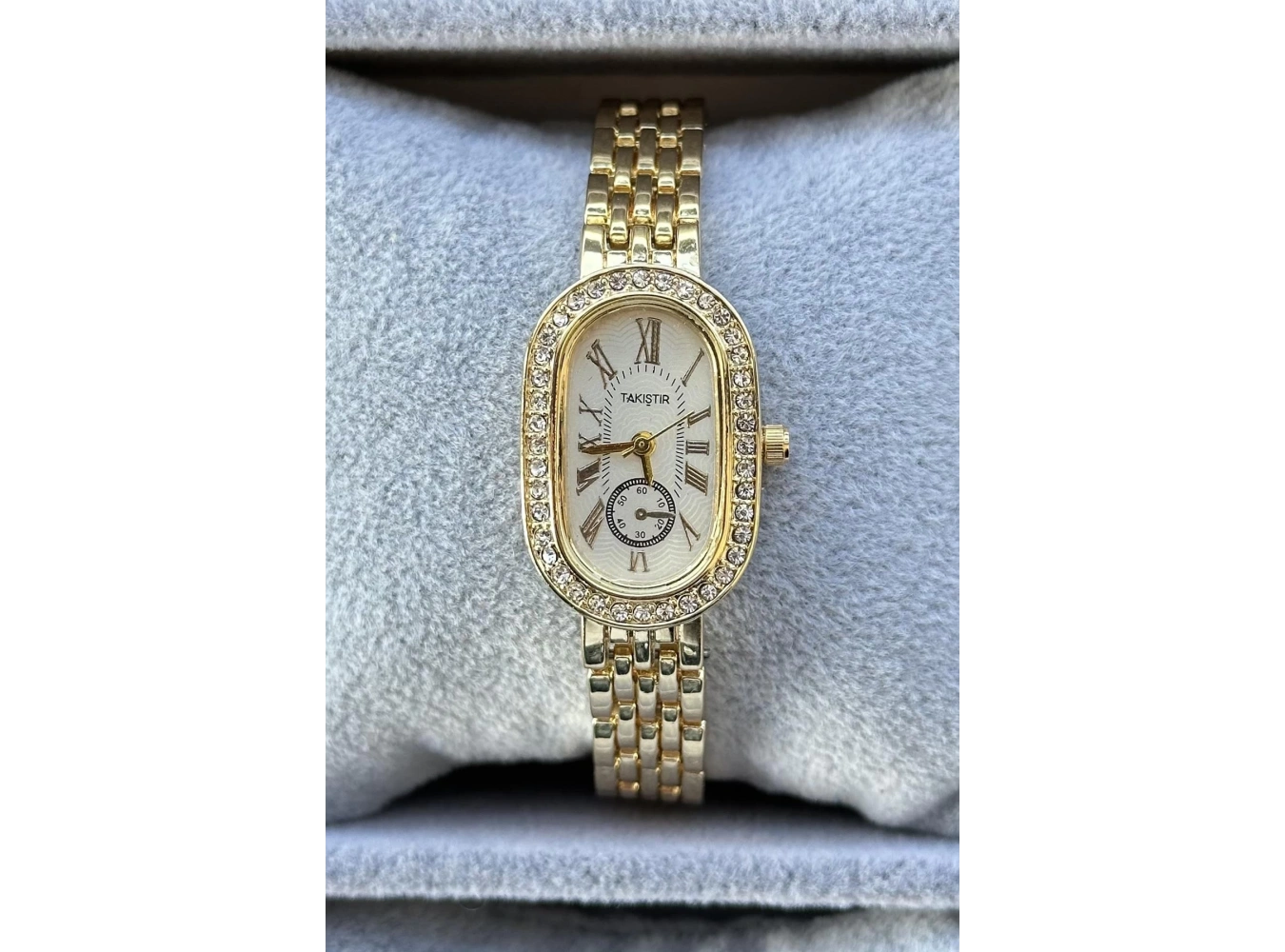 Altın Renk Taş Detaylı Çelik Kordonlu Kadın Saat