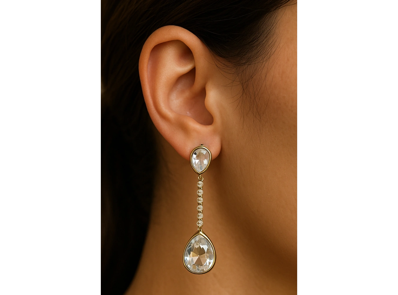 Altın Renk Taş Detaylı Çelik Küpe (Çift)