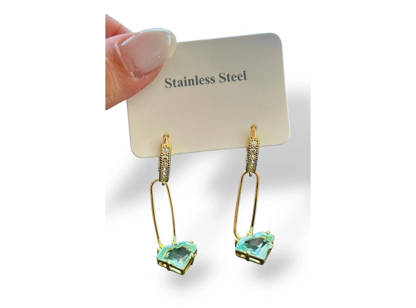 Altın Renk Taş Detaylı Çelik Küpe (Çift)