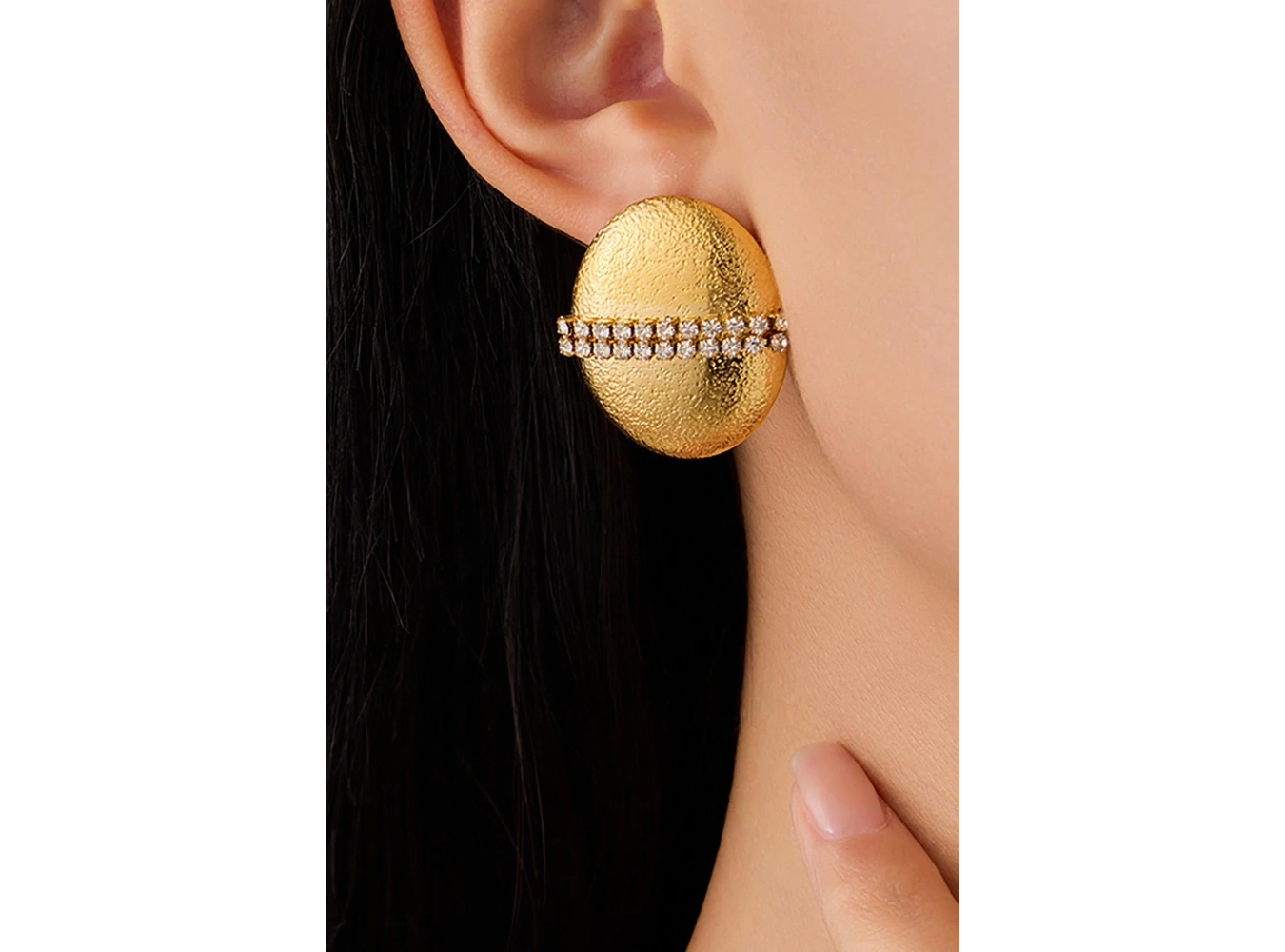 Altın Renk Taş Detaylı  Çelik Küpe (Çift)