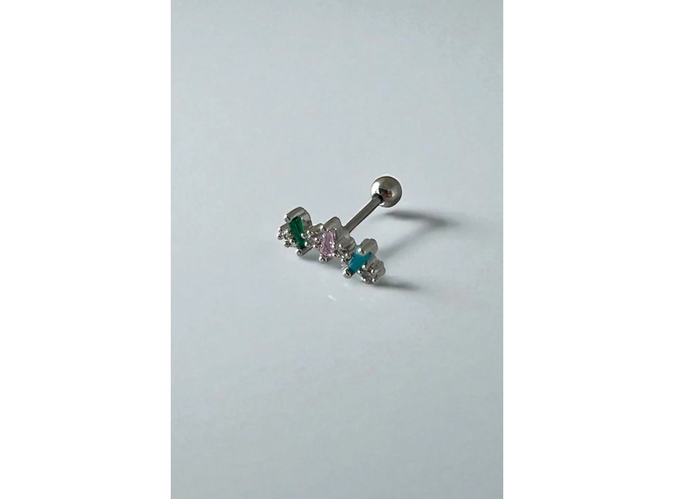 Altın Renk Taş Detaylı Çelik Tragus/Kıkırdak Küpe/Piercing (Tek)