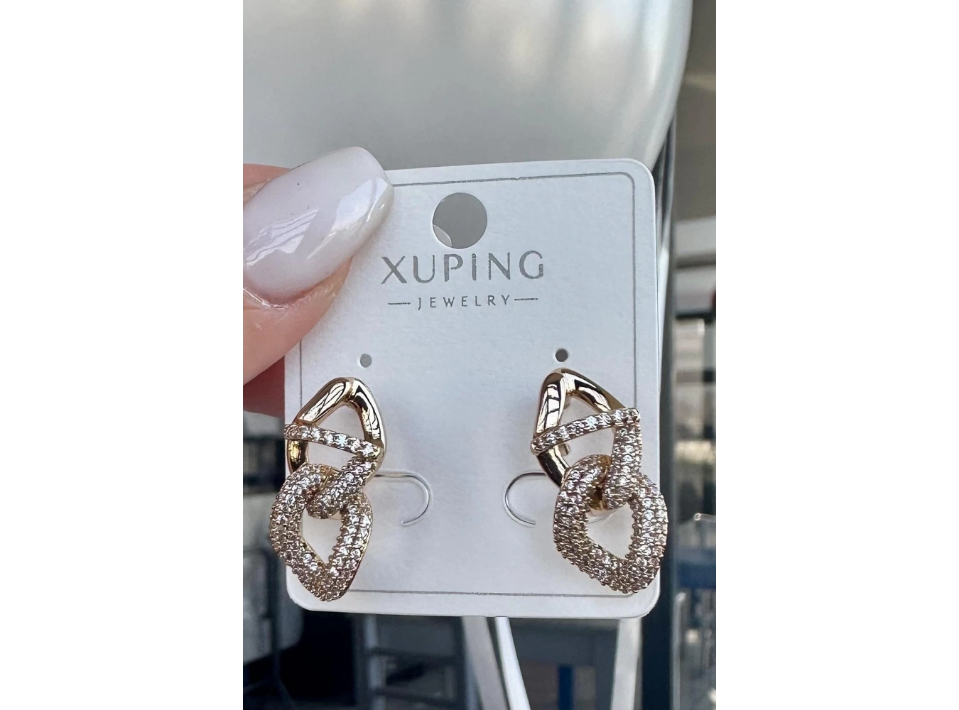 Altın Renk Taş Detaylı Çelik Xuping VİP Küpe (Çift)