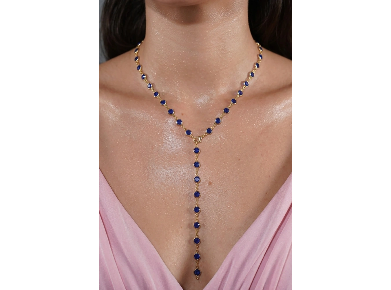 Altın Renk Taş Detaylı Çelik Y Kolye