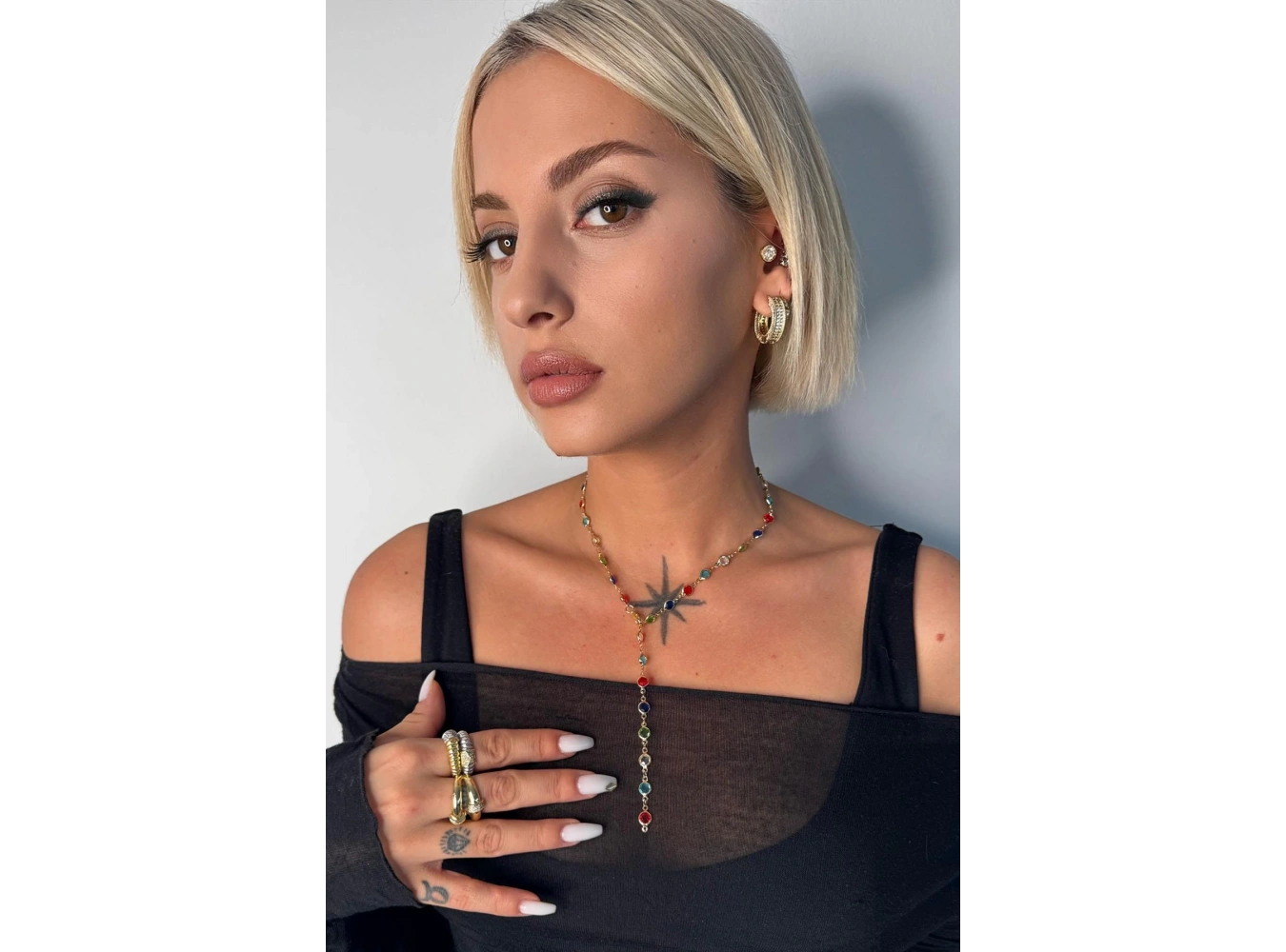 Altın Renk Taş Detaylı Çelik Y Kolye