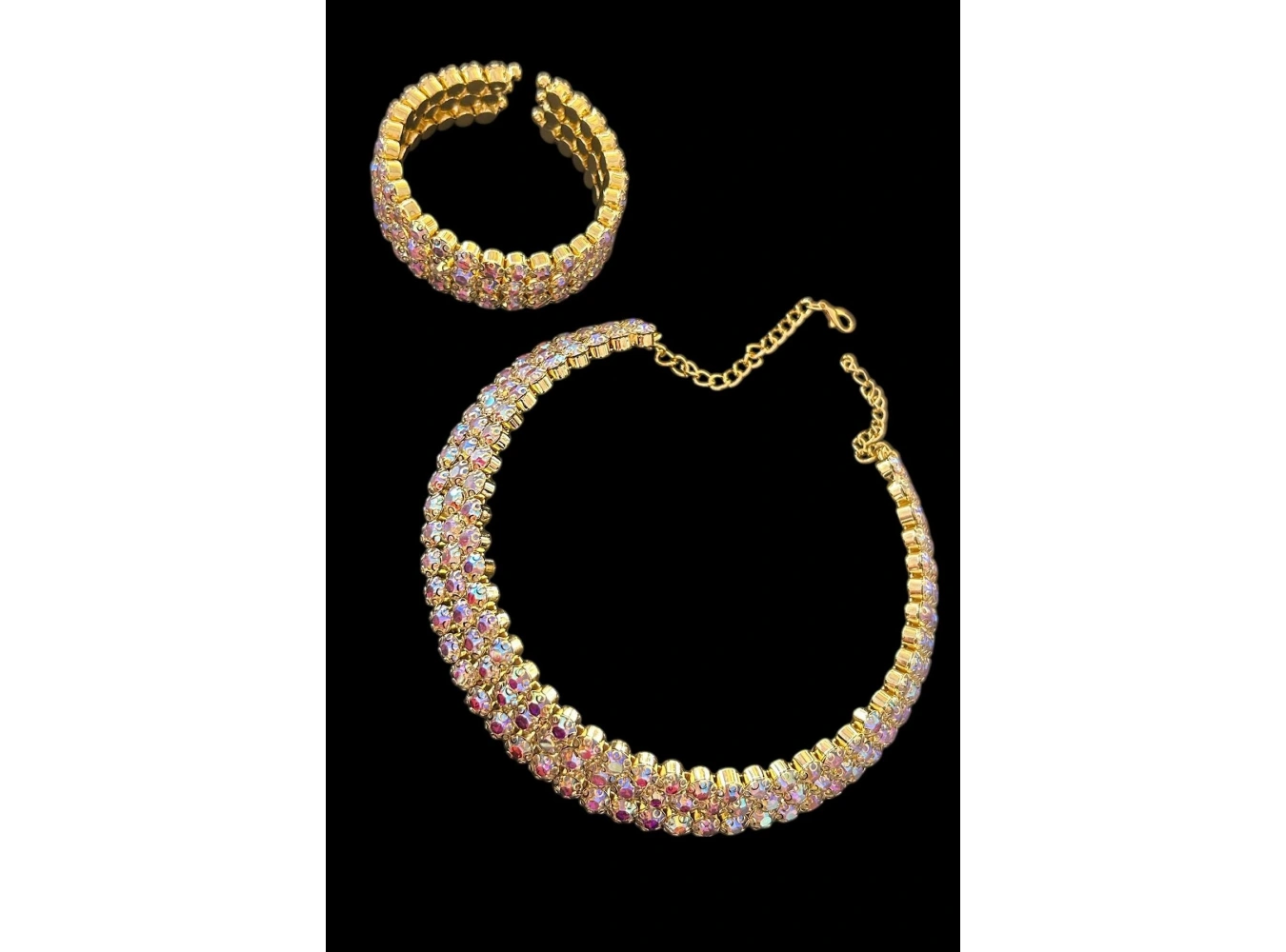 Altın Renk Taş Detaylı Choker Kolye Ve Bileklik Set