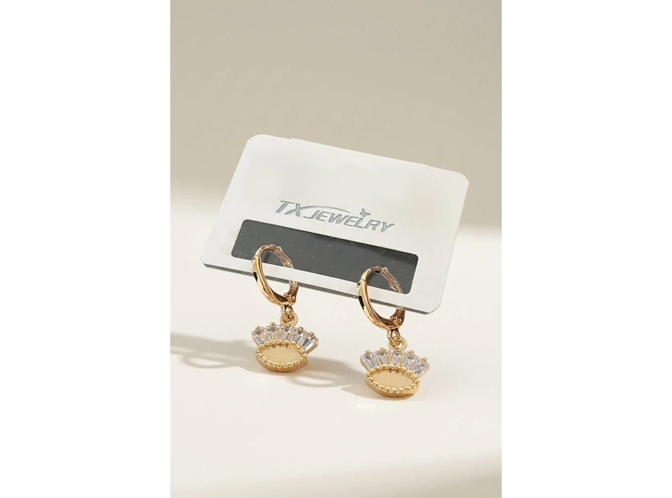 Altın Renk Taş Detaylı Halka Tx Küpe (Çift)