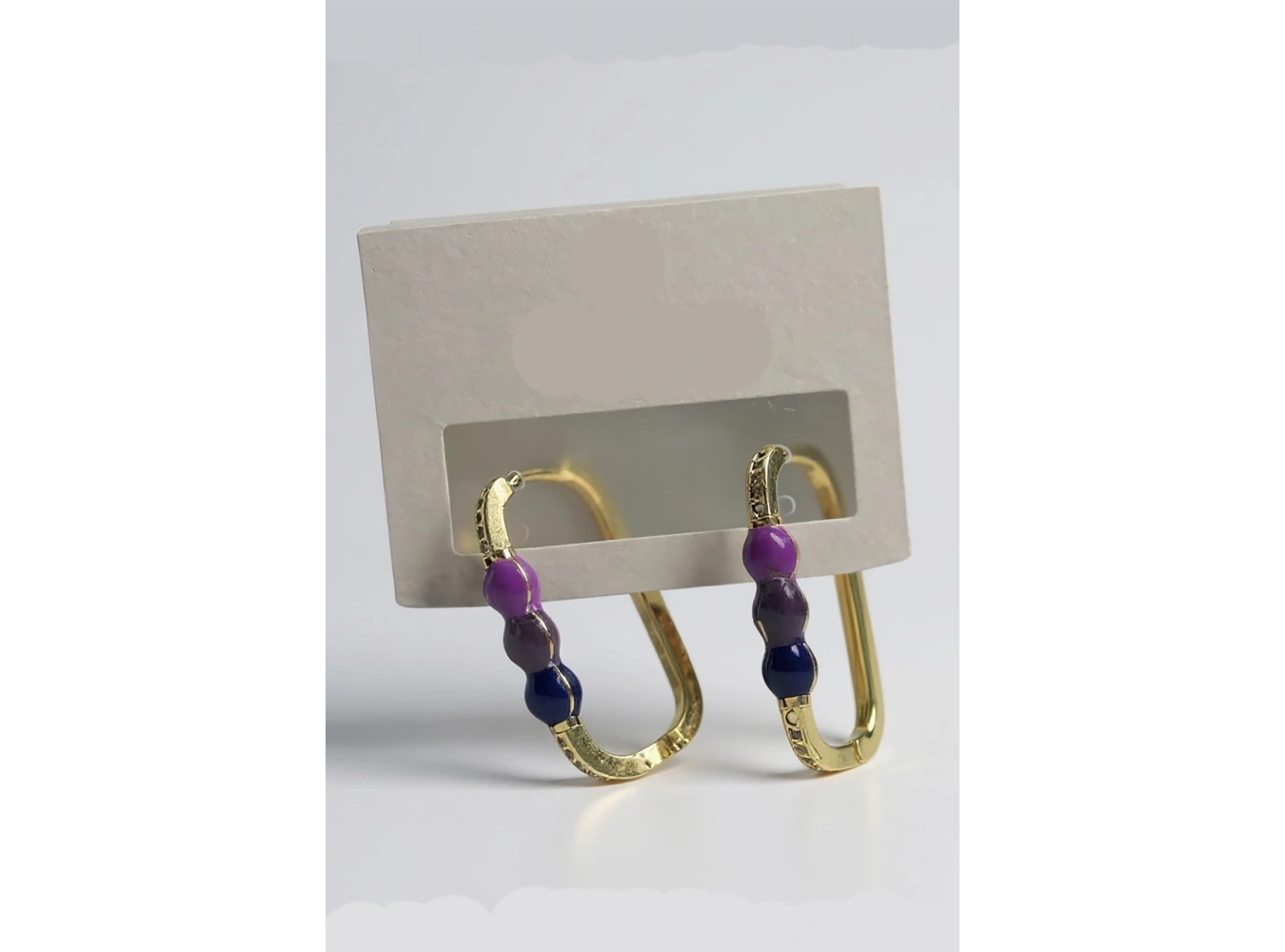 Altın Renk Taş Detaylı Küpe (Çift)