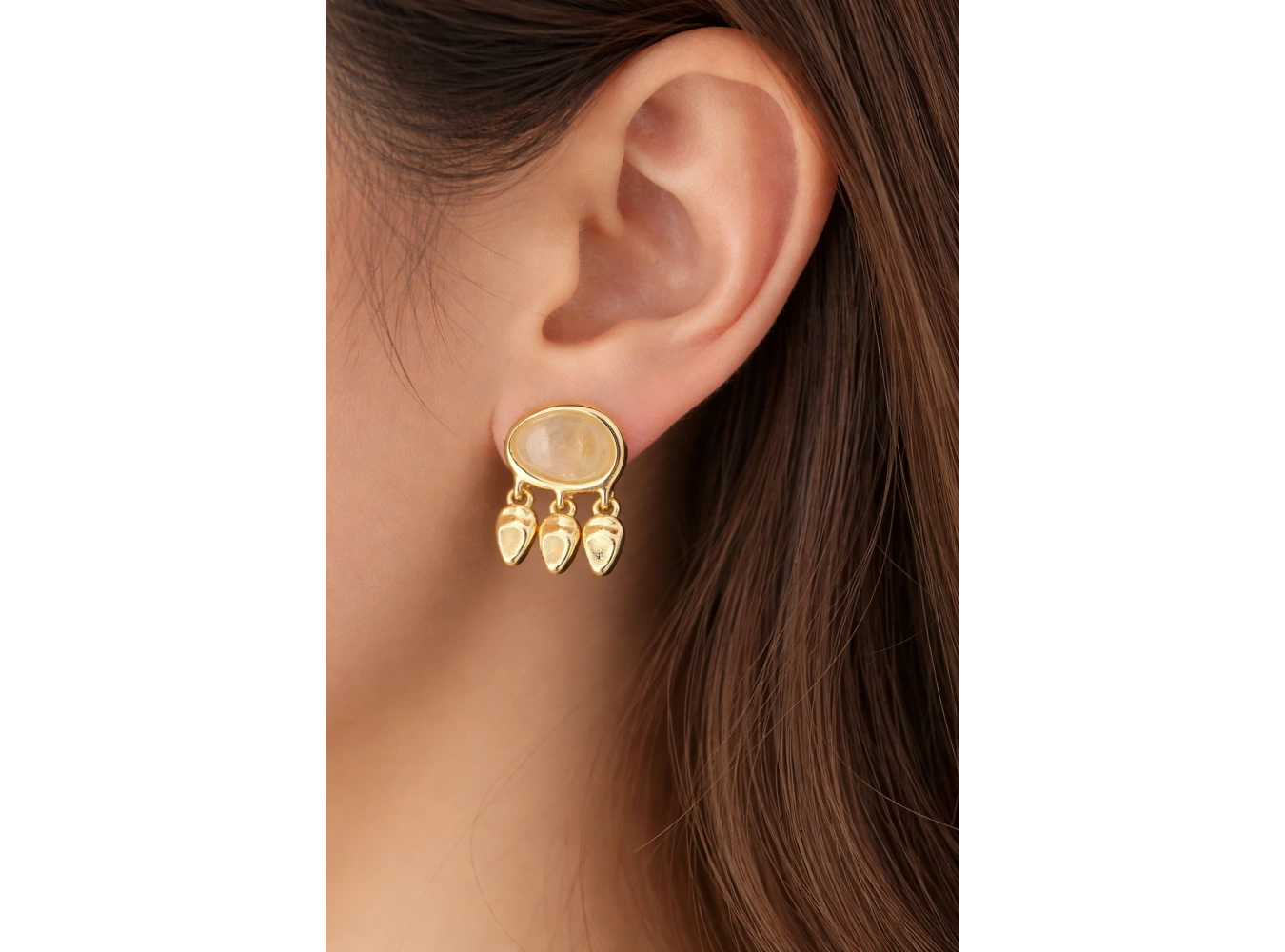 Altın Renk Taş Detaylı Küpe (Çift)