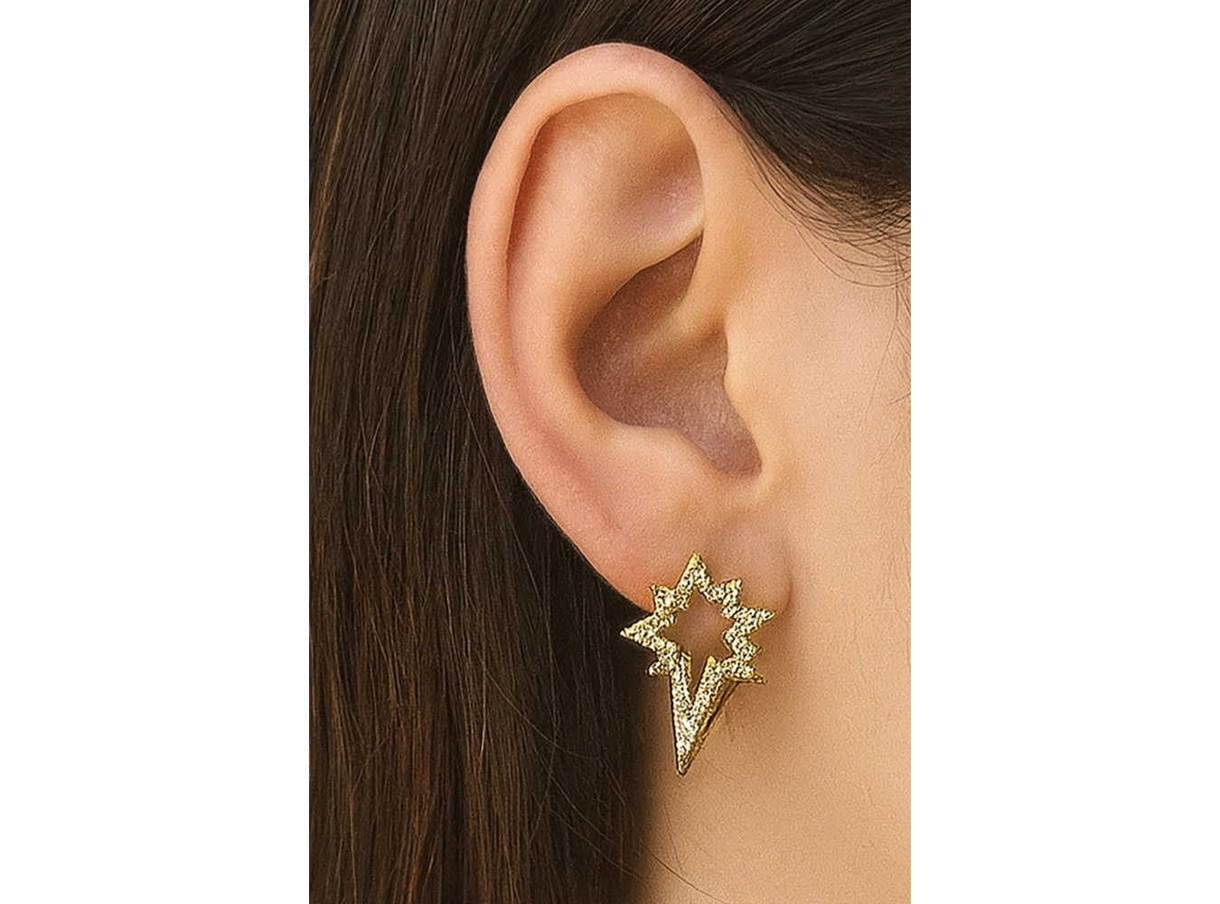 Altın Renk Taş Detaylı Metal Küpe (Çift)