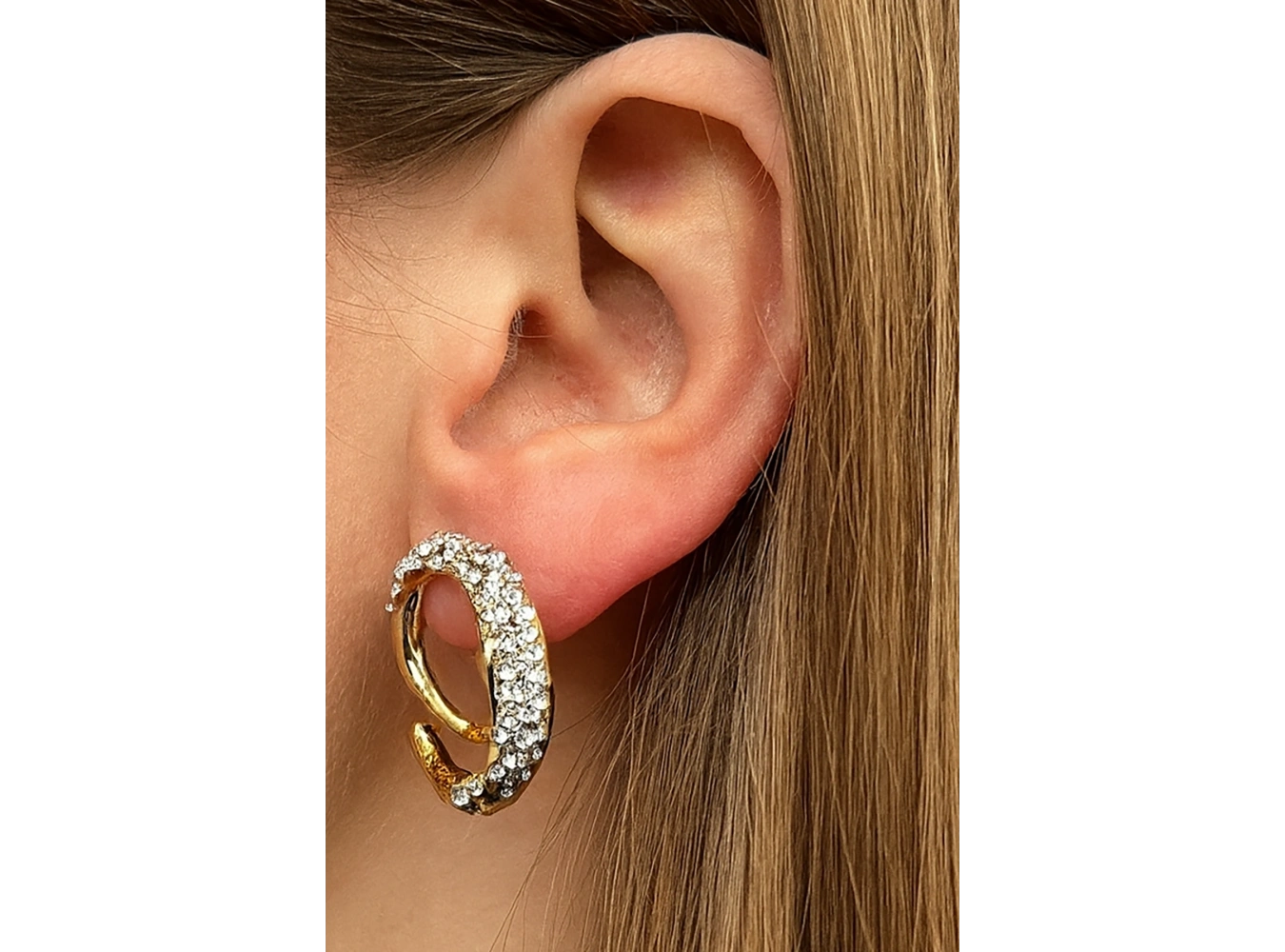 Altın Renk Taş Detaylı Metal Küpe (Çift)