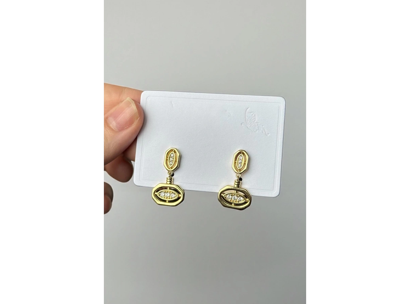 Altın Renk Taş Detaylı Metal Küpe (Çift)