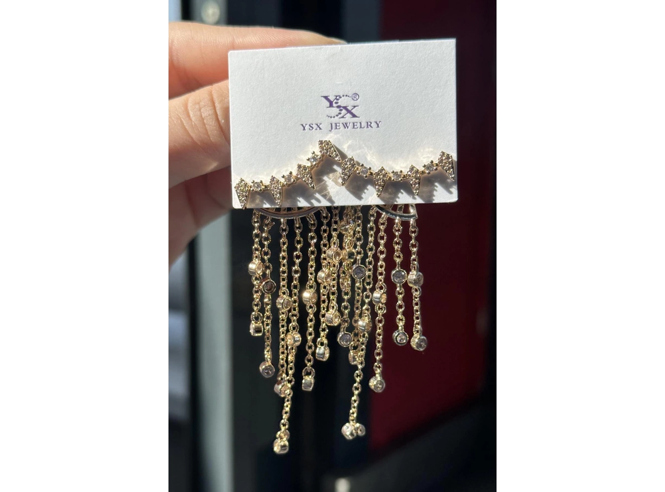 Altın Renk Taş Detaylı Sallantılı VİP YSX Küpe (Çift)