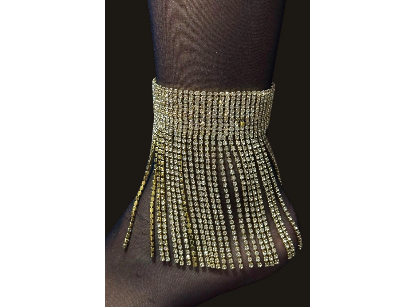 Altın Renk Taş Detaylı Tasarım Halhal