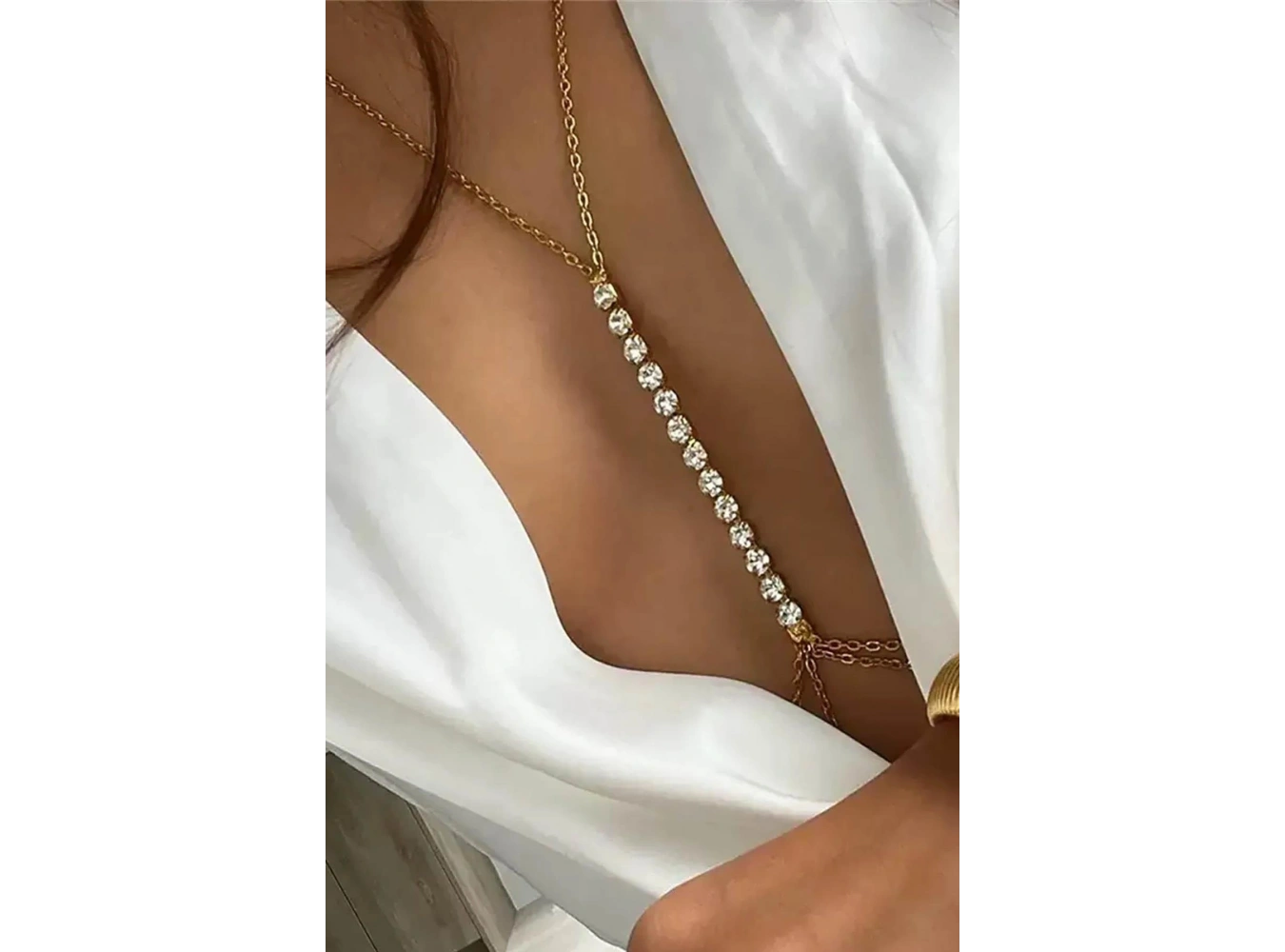 Altın Renk Taş Detaylı Tasarım Vücut Aksesuar