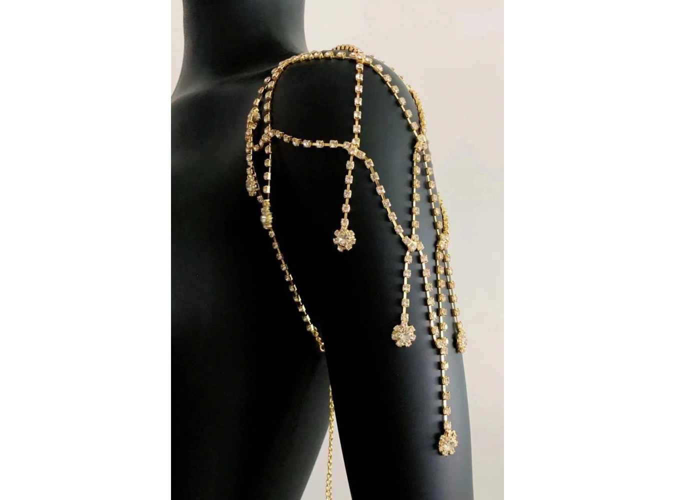 Altın Renk Taş Detaylı Tasarım Vücut Aksesuar