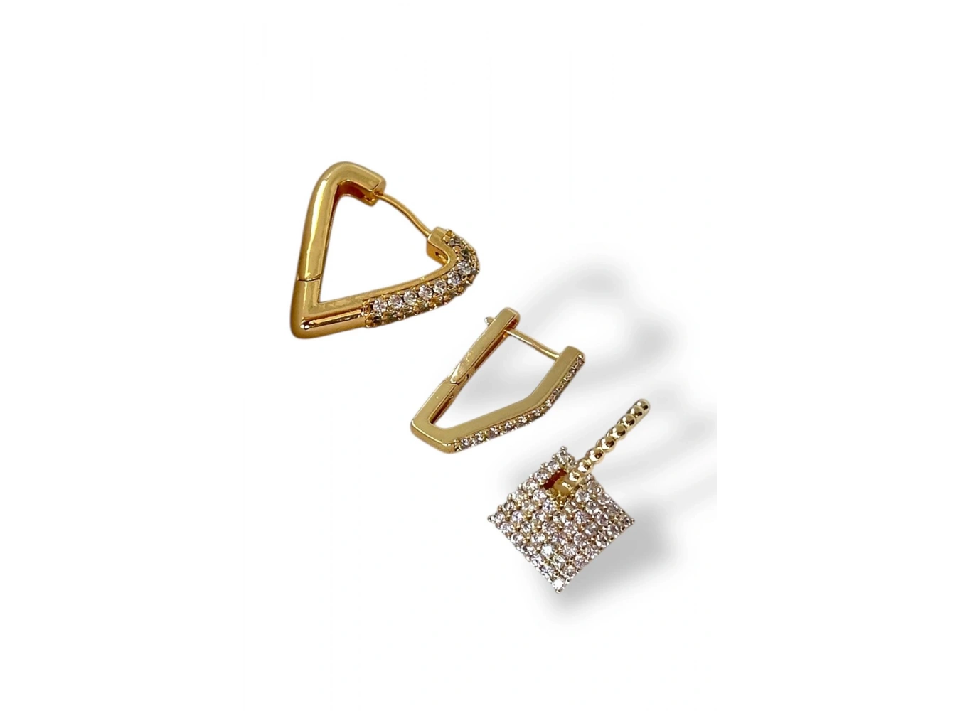 Altın Renk Taş Detaylı VİP 3lü YSX Küpe Set