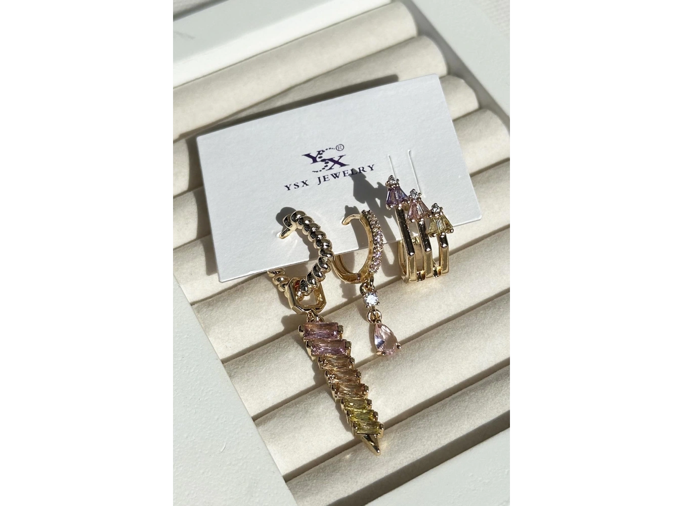 Altın Renk Taş Detaylı VİP 3lü YSX Küpe Set