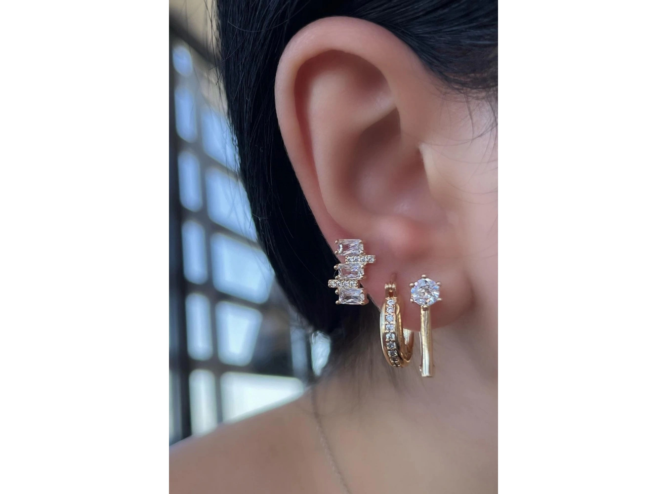 Altın Renk Taş Detaylı VİP 3lü YSX Küpe Set