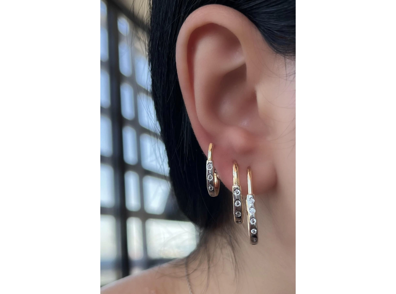 Altın Renk Taş Detaylı VİP 3lü YSX Küpe Set