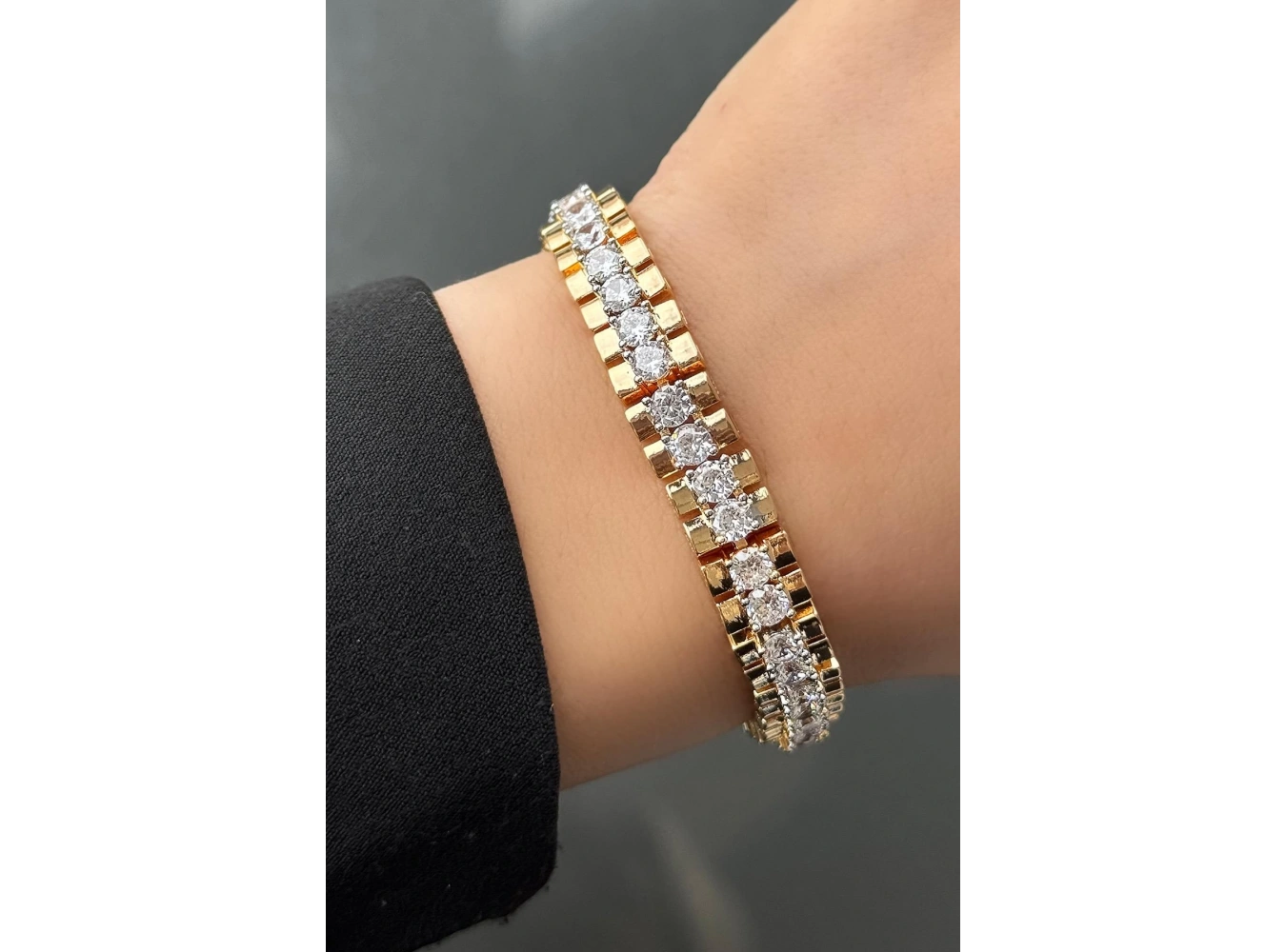 Altın Renk Taş Detaylı VİP YSX Bileklik