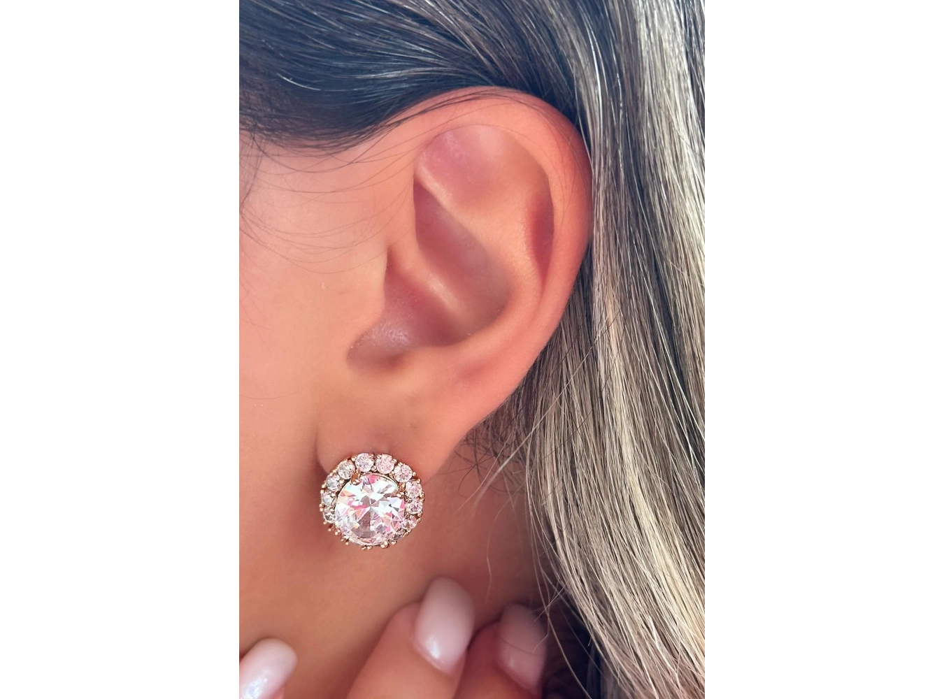 Altın Renk Taş Detaylı Xuping Küpe (Çift)