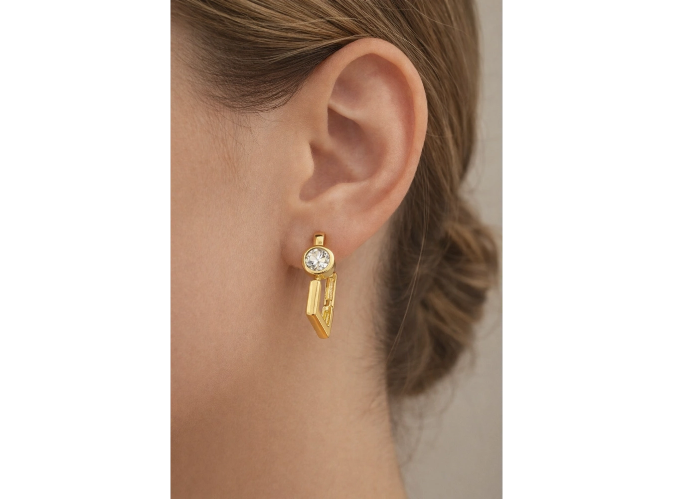 Altın Renk Taş Detaylı Xuping Küpe (Çift)