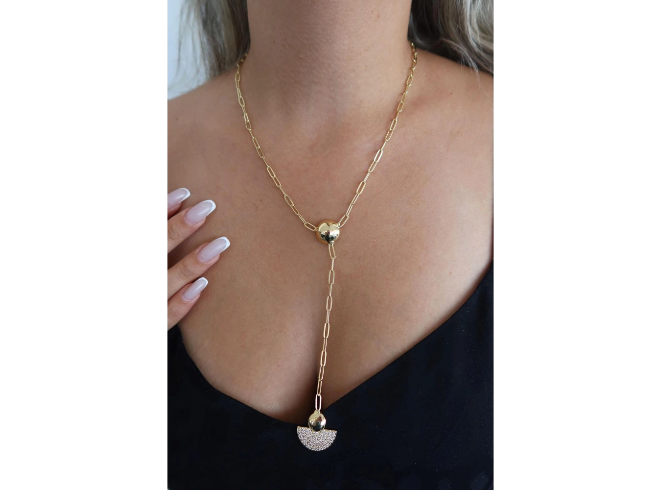 Altın Renk Taş Detaylı Y Kolye