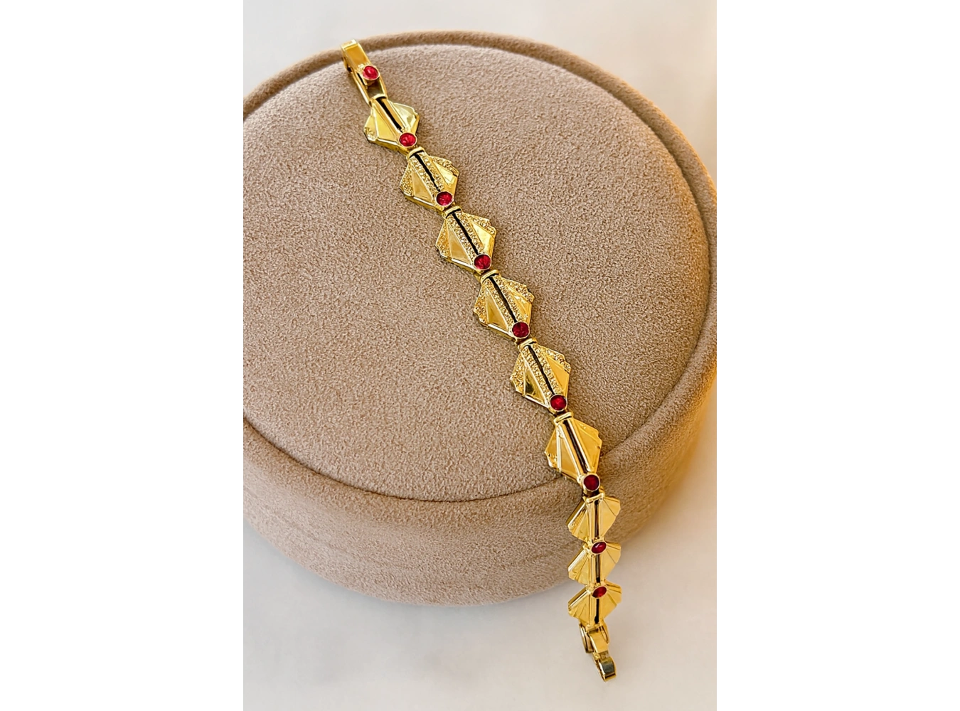 Altın Renk Taş Detaylı YSX Bileklik