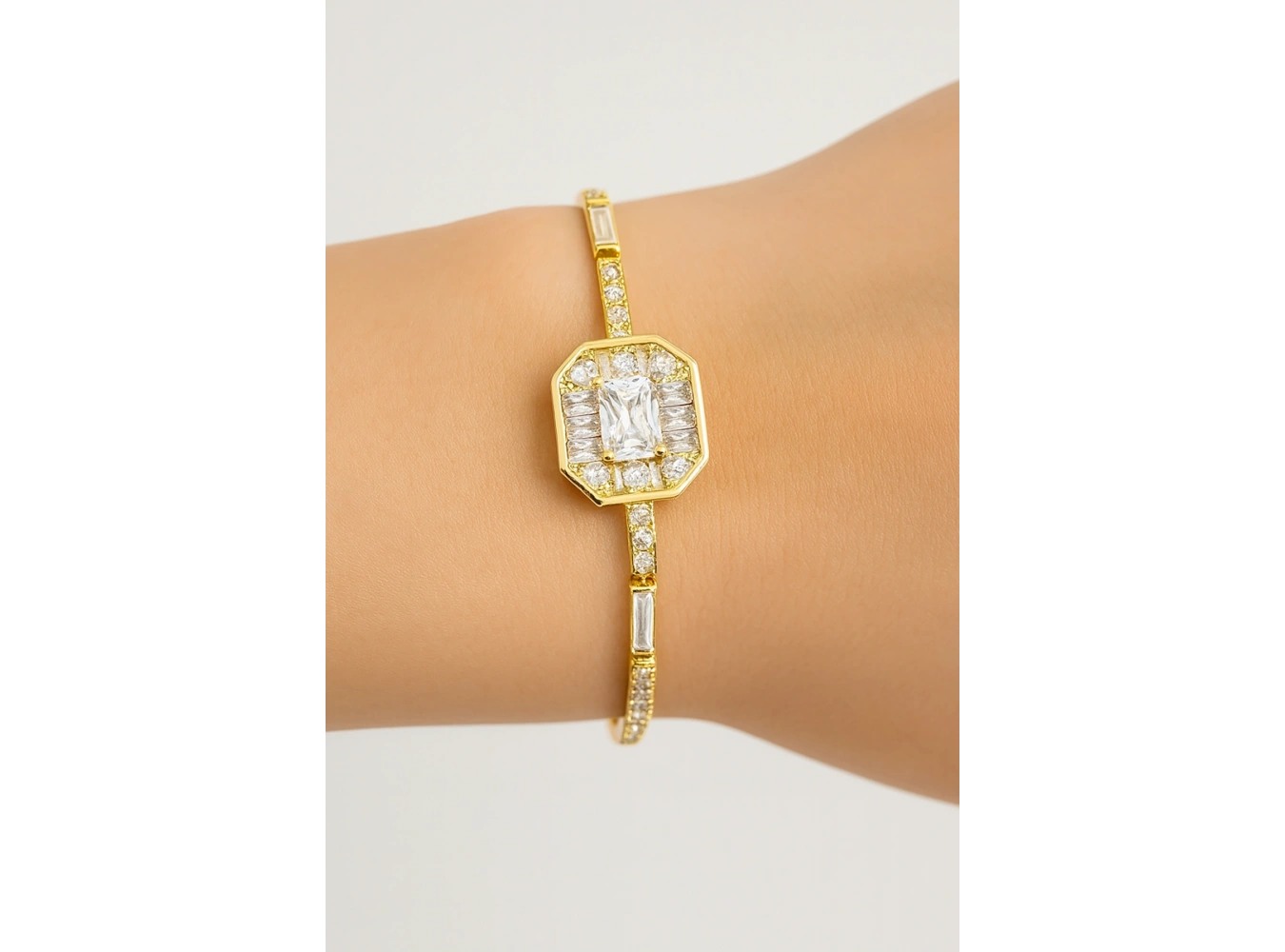 Altın Renk Taş Detaylı YSX Bileklik