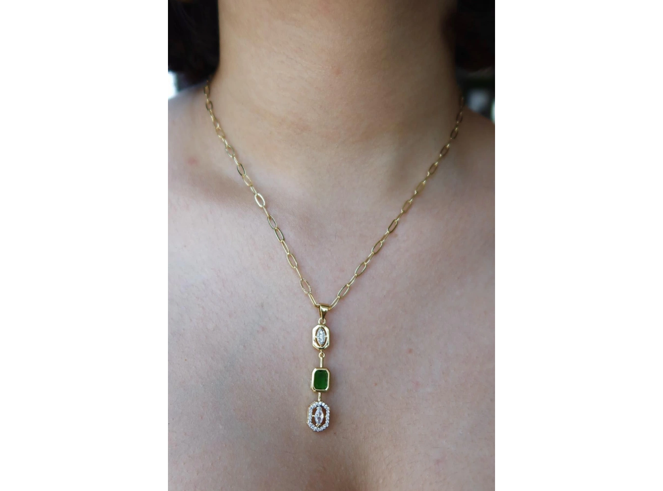 Altın Renk Taş Detaylı YSX Kolye