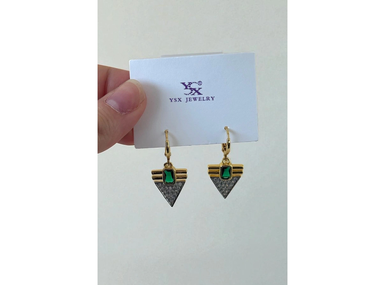 Altın Renk Taş Detaylı YSX Küpe (Çift)