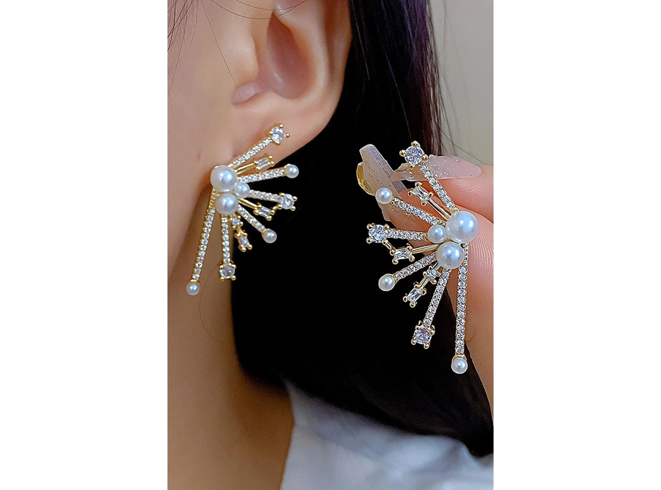 Altın Renk Taş Ve İnci Detaylı 14K Altın Kaplama Küpe (Çift)