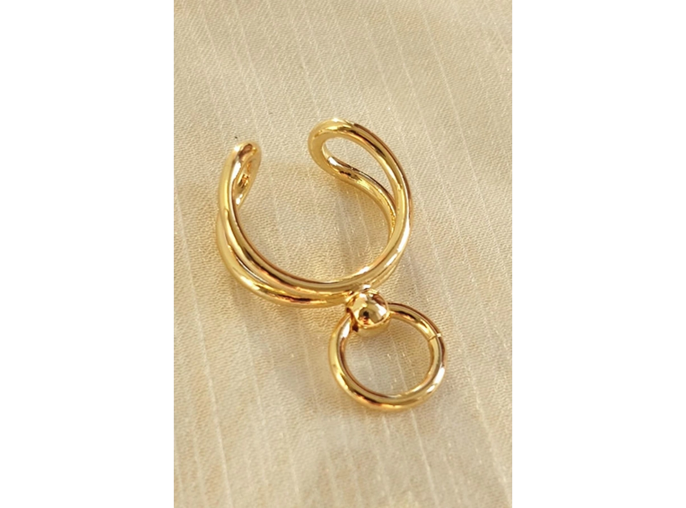 Altın Renk Tasarım Yüzük