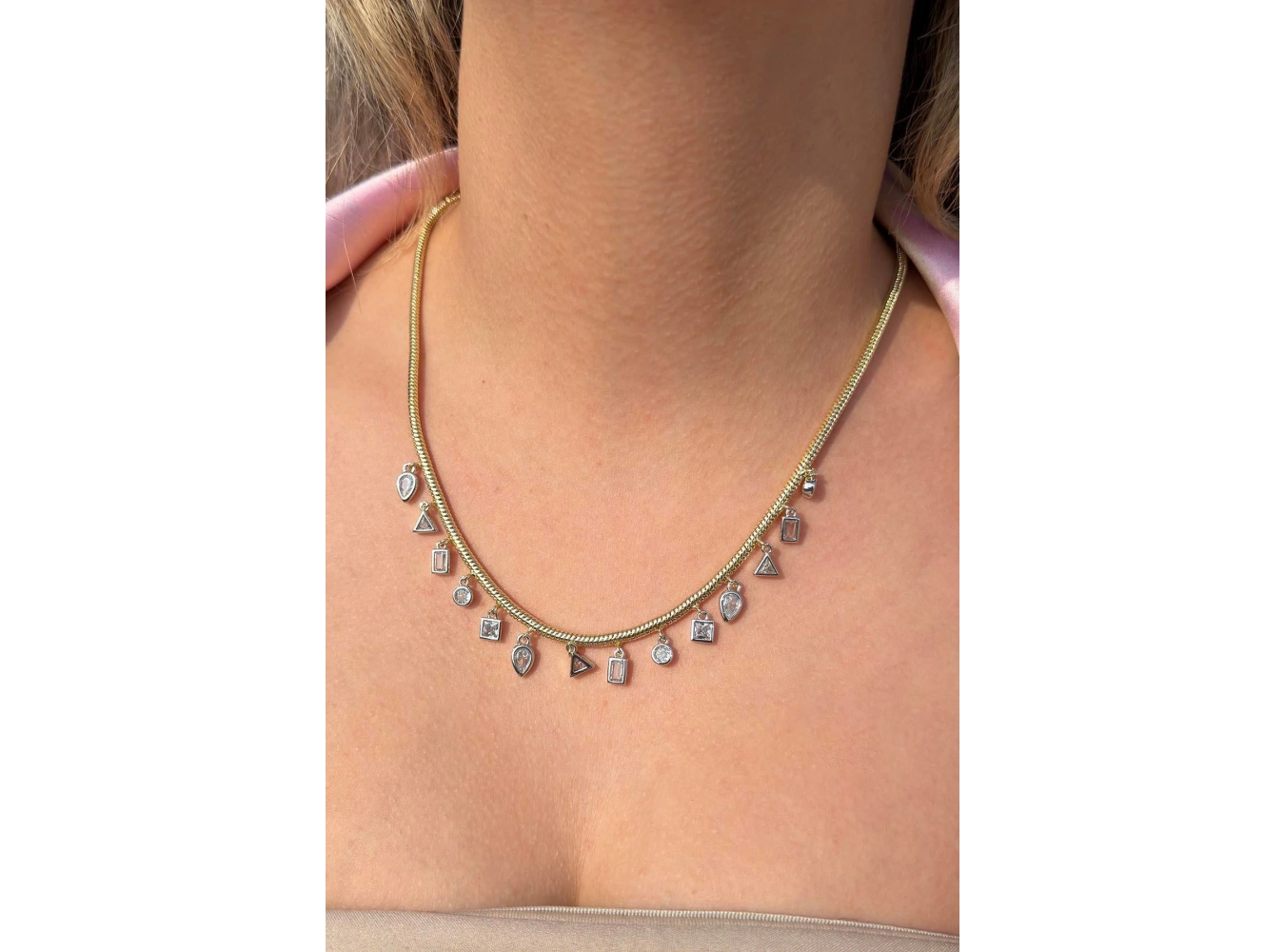 Altın Renk Taşlı 14K Altın Kaplama Kolye