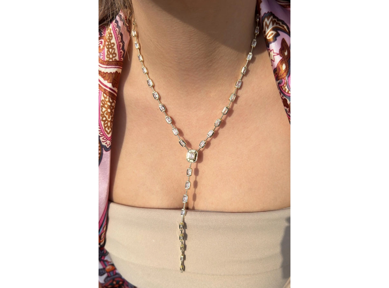 Altın Renk Taşlı 14K Altın Kaplama Y Kolye