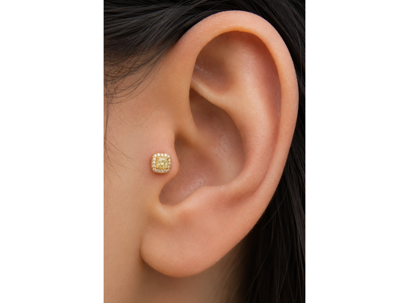 Altın   Renk  Taşlı Cerrahi Çelik Tragus/Kıkırdak Küpe/Piercing (Tek)