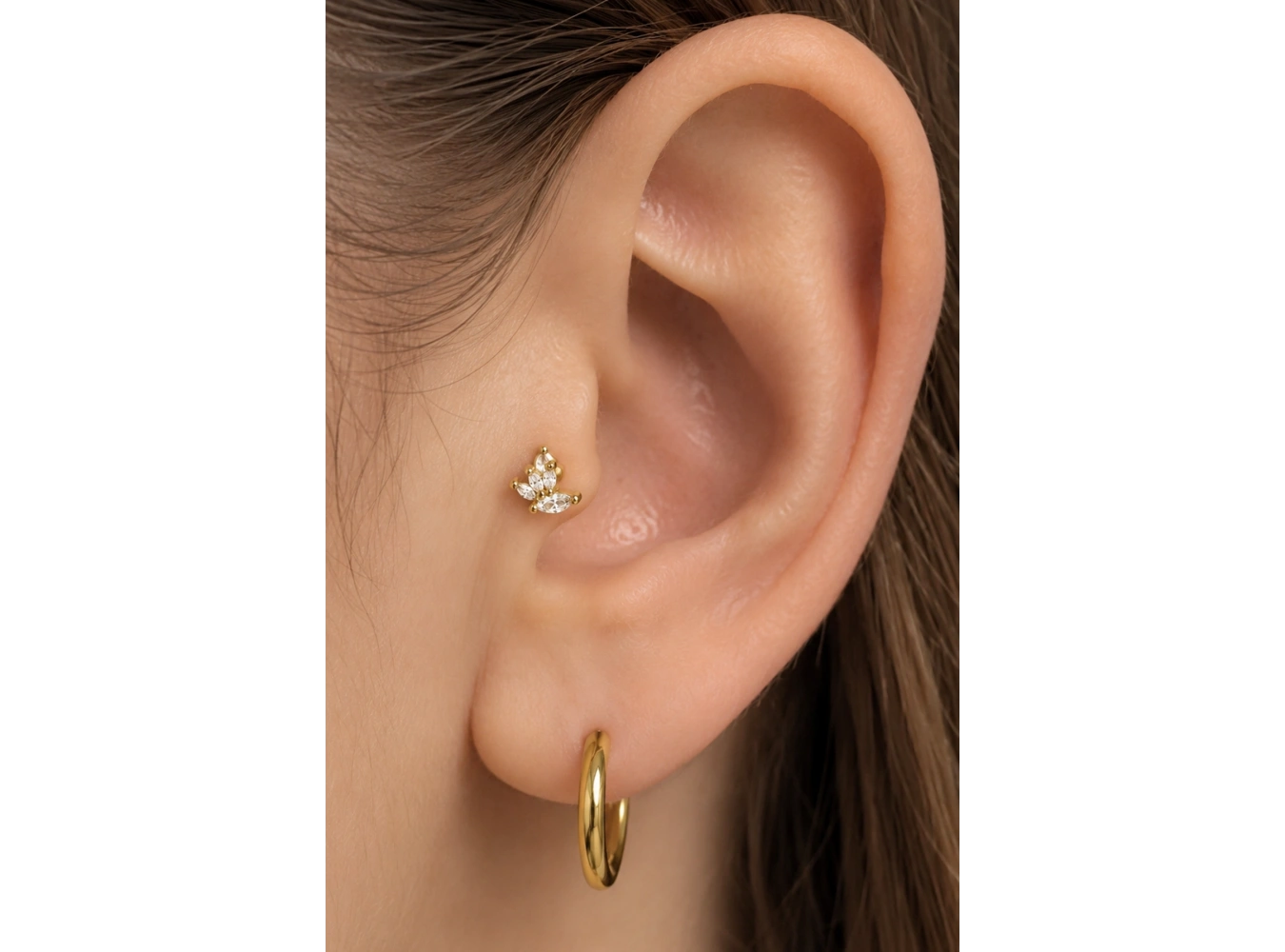 Altın Renk Taşlı Cerrahi Çelik Tragus/Kıkırdak Küpe/Piercing (Tek)
