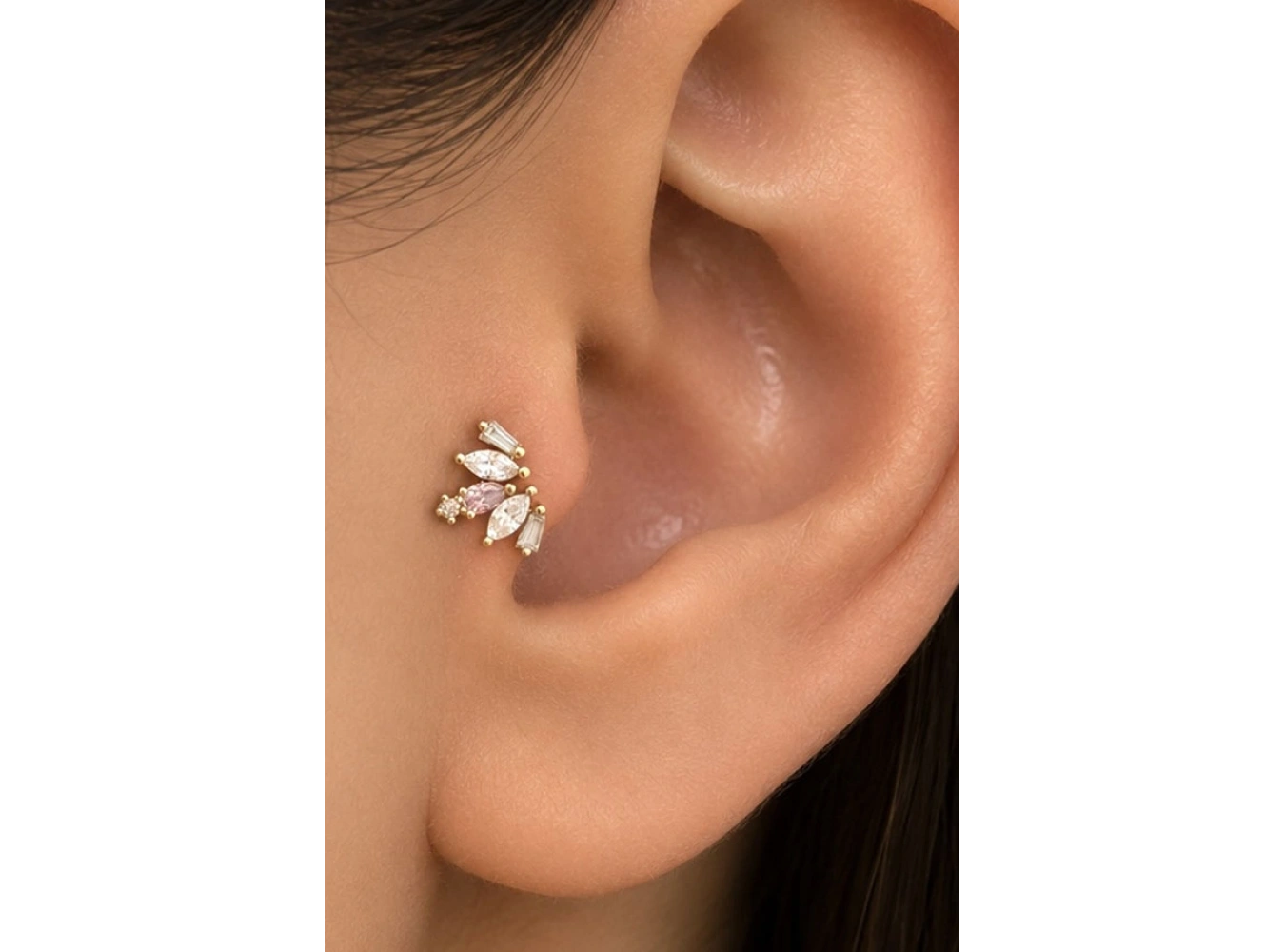 Altın Renk Taşlı Cerrahi Çelik Tragus/Kıkırdak Küpe/Piercing (Tek)